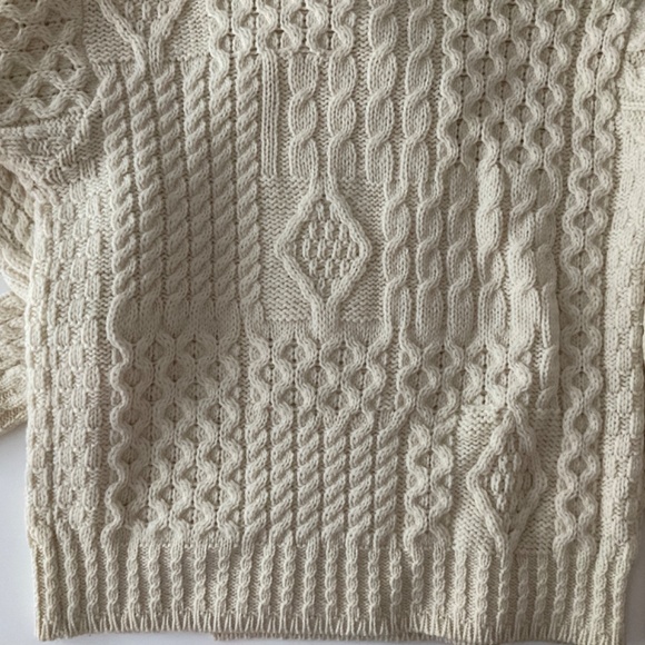 Aran Crafts Women’s Short Cardigan Irish Merino Wool Oversized Size XS - Picture 7 of 16